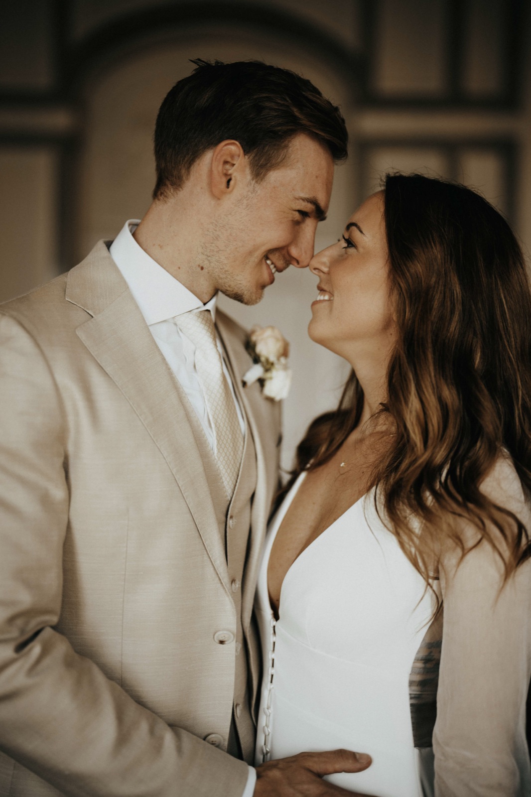 Standesamt Fotografie - emotionaler Moment bei der Trauung